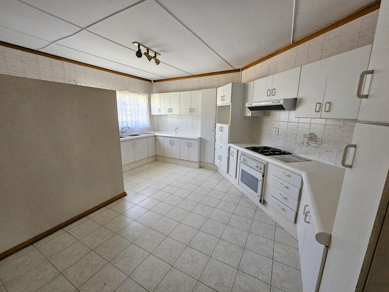 To Let 3 Bedroom Property for Rent in Waverley Free State